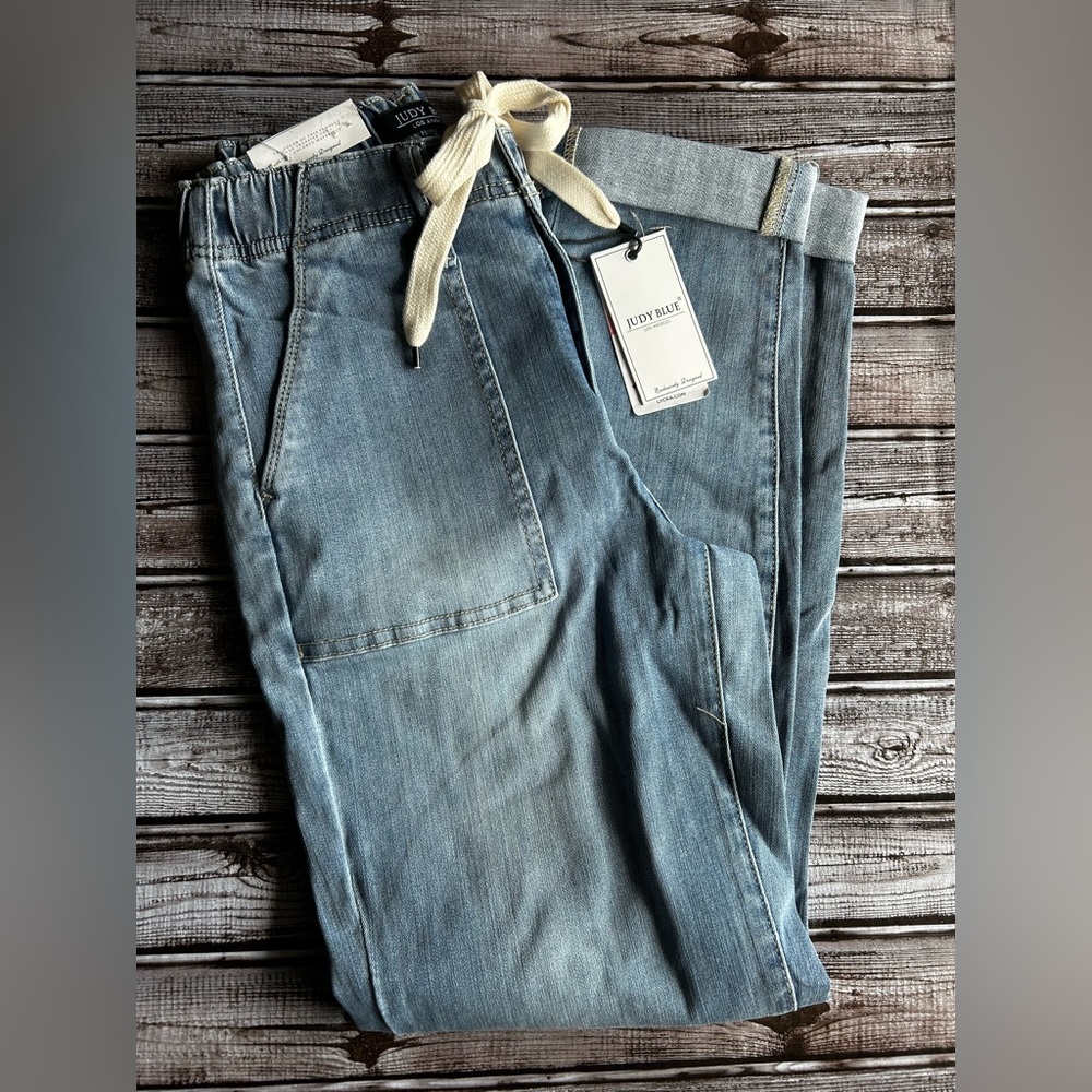 Judy Blue Reg/Curvy Jog It Out Denim Joggers - NWT